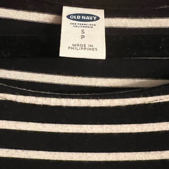 Black and White Long Sleeve Flowy Dress Size Small - Picture 2 of 3